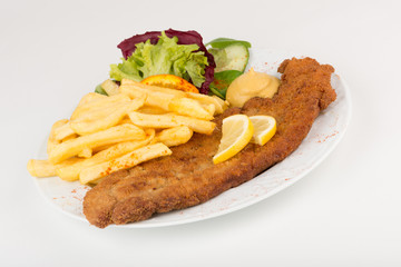 Schnitzel mit Pommes