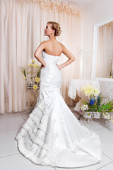 Fototapeta premium Young beautiful bride