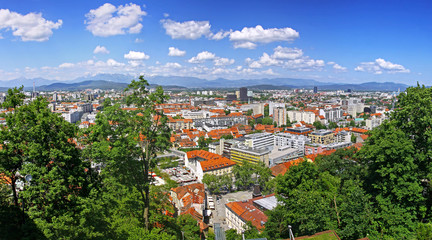 Fototapeta na wymiar Panoramic view of Ljubljana, Slovenia