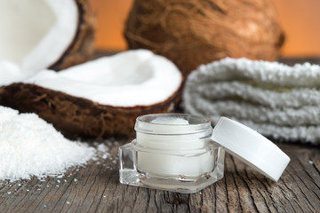 Natural coconut face cream