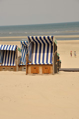Strandkörbe am Meer