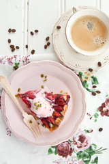 Frischer Zwetschgenkuchen