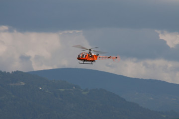 Fototapeta na wymiar Modellhubschrauber - Hubschrauber 