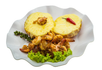 Garlic shrimps with potato