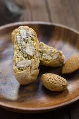 Cantuccini und Mandeln