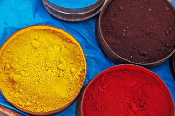 Fabric dyes in Peru