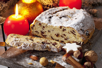 Dredner Christstollen mit Rosinen
