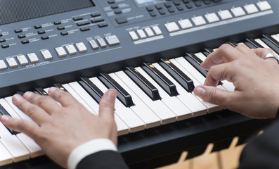 Plakat Hands Palying Electronic Piano