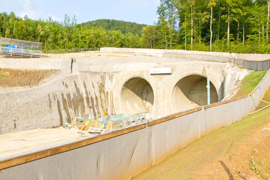 Tunnelr&ouml;hren am Aichelberg - Bahntrasse Suttgart 21