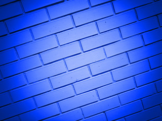 blaue Ziegelsteinmauer...