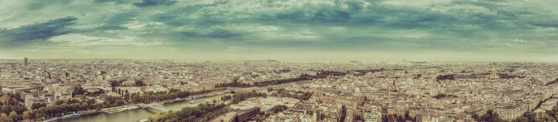 Fototapeta na wymiar Paris aerial view panorama in fall scenery