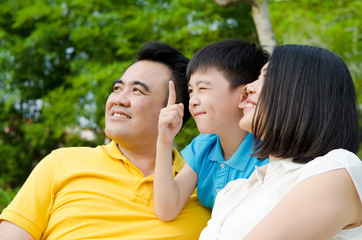 Obraz premium Asian family