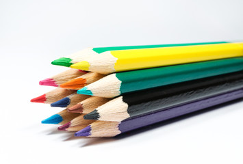 Colored pencils horizontal.