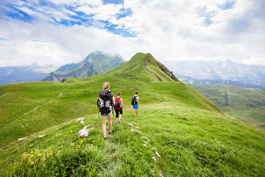 Randonn&eacute;e dans les Aravis