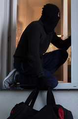 Robber after burglary