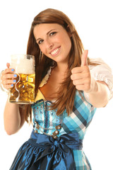 Frau im Dirndl mit Bier