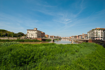 Fototapeta na wymiar Ponte della Fortezza, Pisa