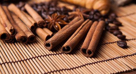 roasted coffee and cinnamon sticks