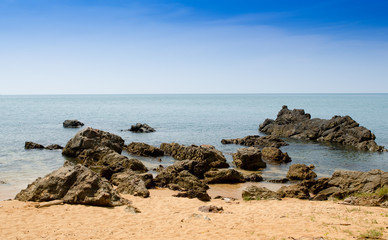 Fototapeta na wymiar Rocks on the beach in Tropical sea at Bamboo Island Krabi Provin