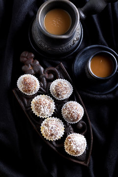 Homemade sweet balls yle