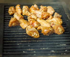 chicken wings on the grill