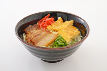 美味しそうな沖縄そば