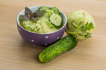 Kohlrabi salad