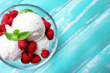Creamy ice cream with raspberries