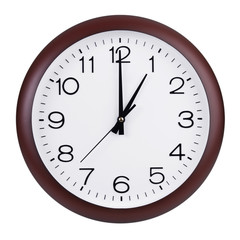Exactly one hour on the round clock