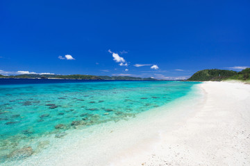 沖縄の海・阿嘉島-ニシハマビーチ