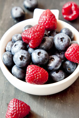 Bio Raspberries and Blueberries