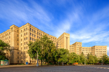 Fototapeta na wymiar University building in the biggest square in Europe. Kharkov.