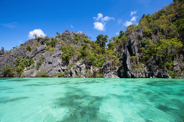 Wonderful lagoon in El Nido, Philippines © OlegD