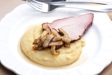 smoked ham with pea mash