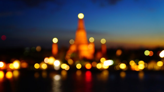 Twilight time of Wat Arun