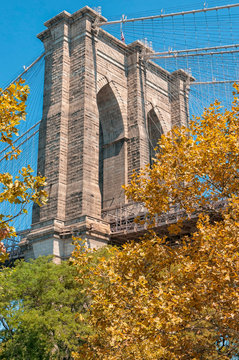 Brooklyn Bridge in autumn