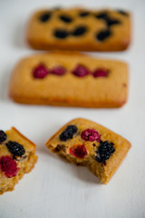 Sponge cake with wild berries on top