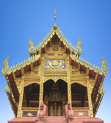 Fototapeta premium old temple with white cloud and blue sky