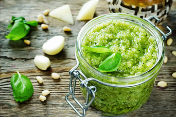 fresh pesto sauce