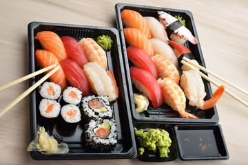 sushi da asporto per due