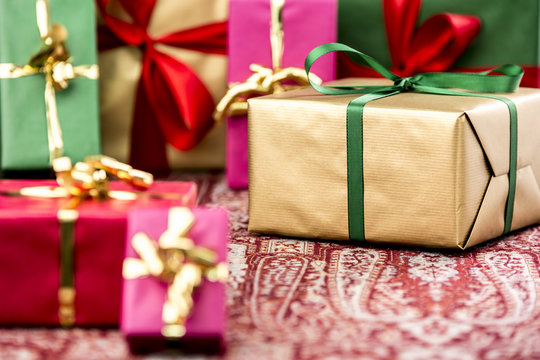 Single-Colored Presents for Many Occasions