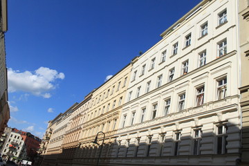 Obraz premium Sanierte Altbauten in Berlin-Prenzlauer Berg (Hagenauer Str.)