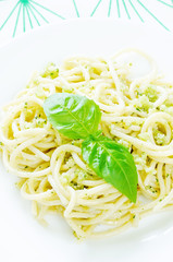 spaghetti with pesto sauce