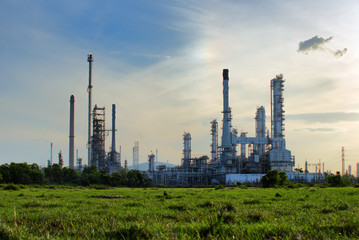 Fototapeta na wymiar Oil refinery at sunrise