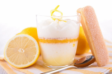 lemon dessert