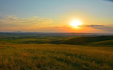 закат в горах