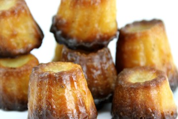 canelés de bordeaux