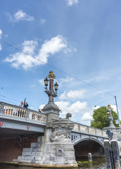 Fototapeta premium Blauwbrug (Blue Bridge) in Amsterdam, Netherlands.