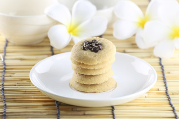 chocolate chip cookies.