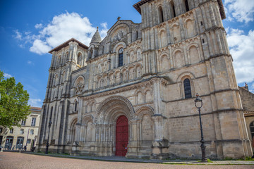 Fototapeta na wymiar Bordeaux : église Sainte-Croix